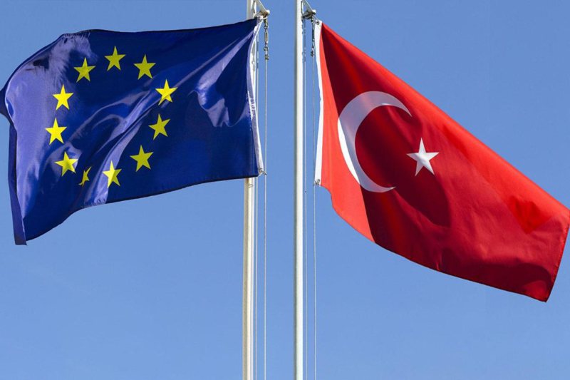 Uşak ve Paimio Arasında Karşılaştırmalı Tedarik Zinciri Analizi