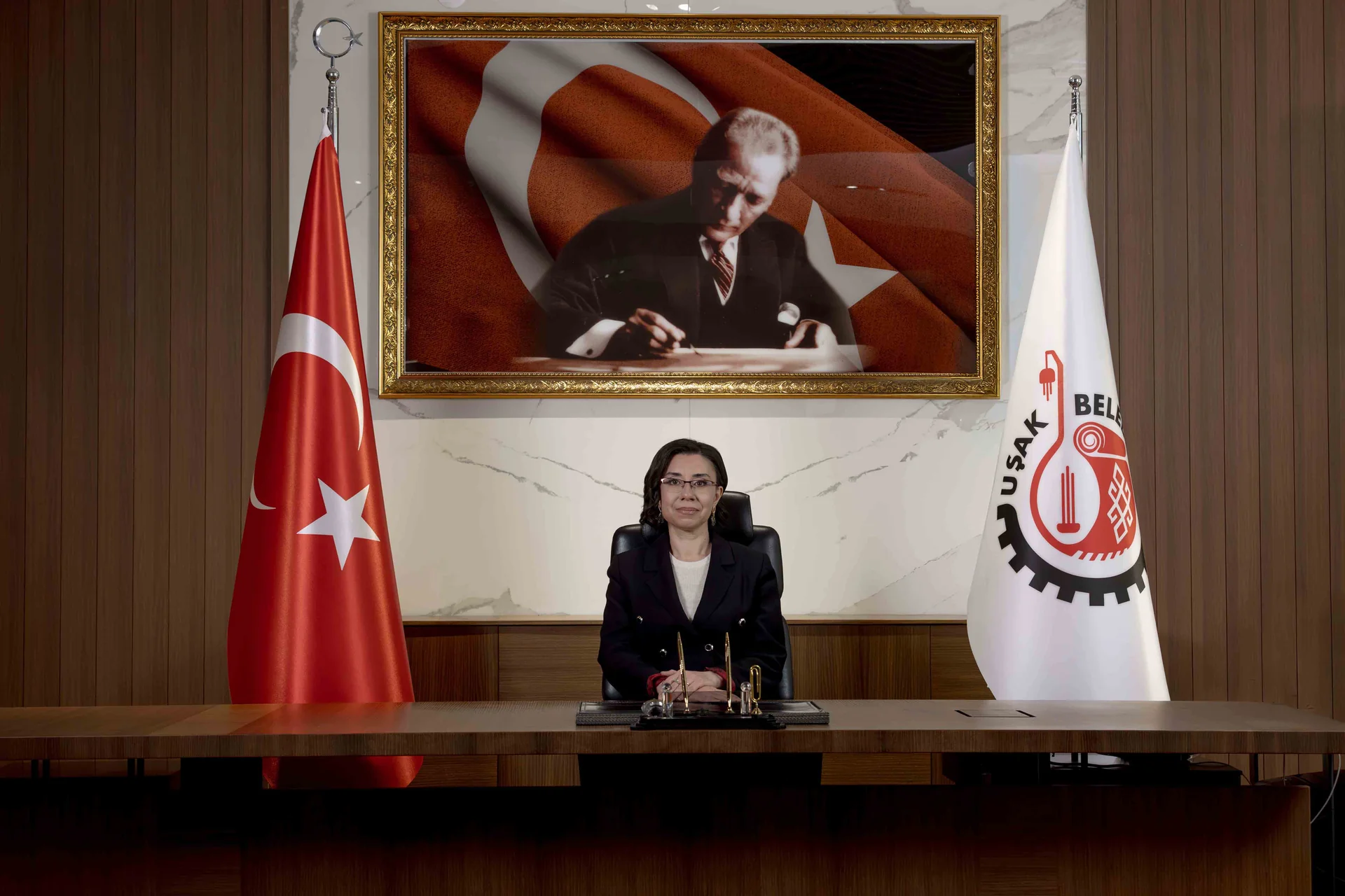 Uşak Belediye Başkan Vekili Av. Hatice Terekeci Özkan, 21 Haziran Babalar Günü Dolayısıyla Bir Mesaj Yayımladı. Uşak Belediyesi